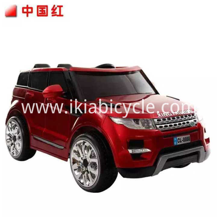 Màu đỏ trẻ em đi xe đồ chơi trên xe